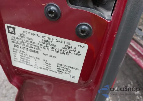 2005 Chevrolet Silverado 1500 Ls z USA, uszkodzony, nr VIN 2GCEK13T051382618